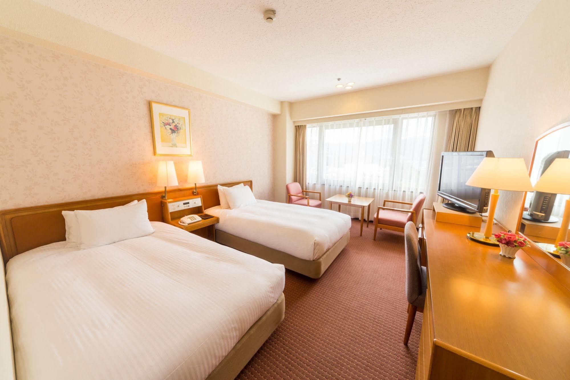 The Crown Palais New Hankyu Kochi Zewnętrze zdjęcie