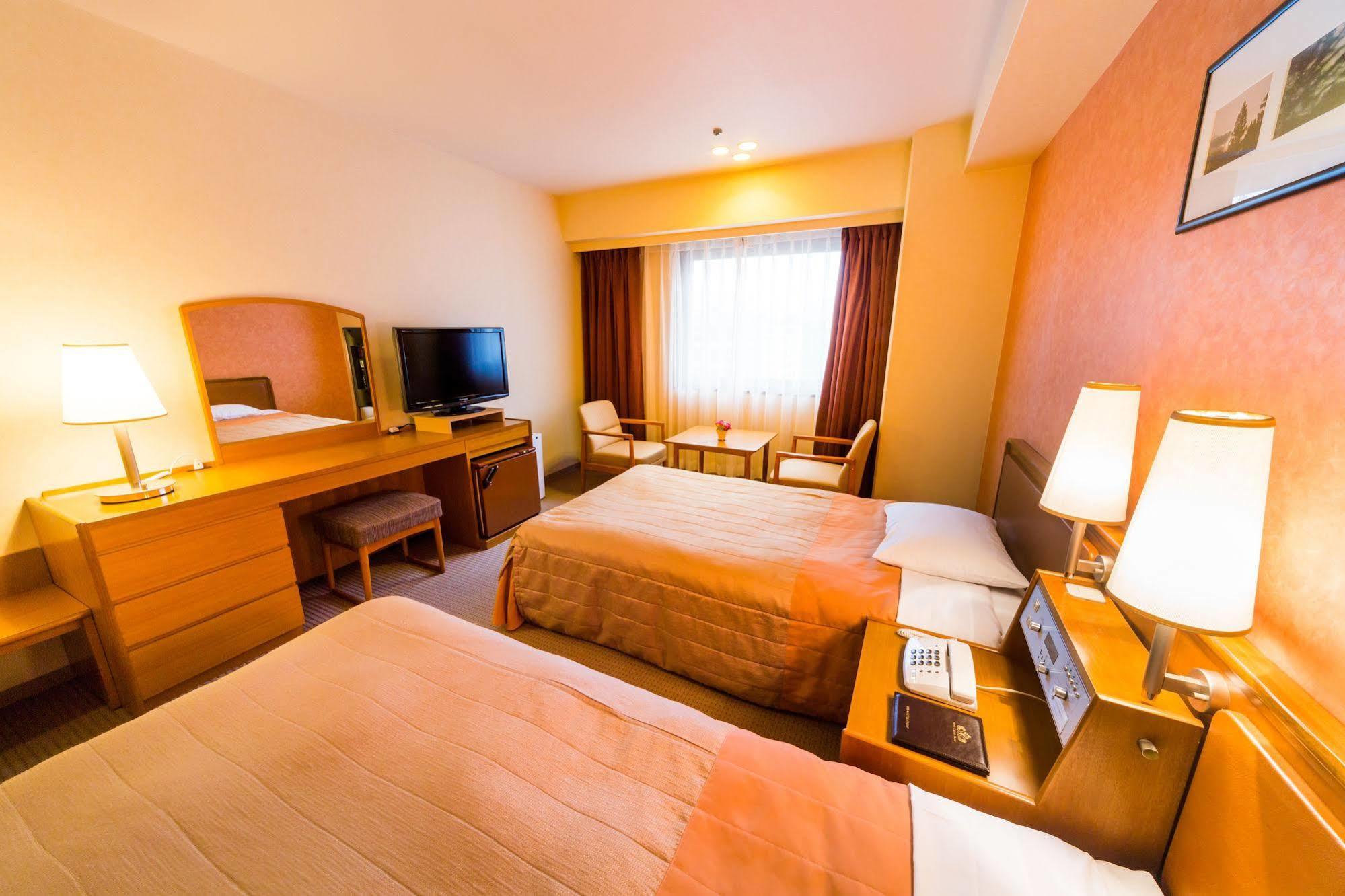 The Crown Palais New Hankyu Kochi Zewnętrze zdjęcie
