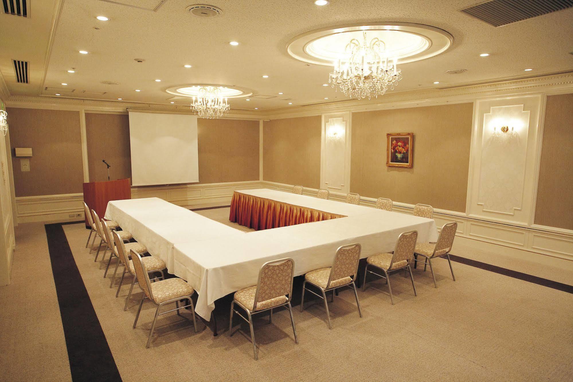 The Crown Palais New Hankyu Kochi Zewnętrze zdjęcie